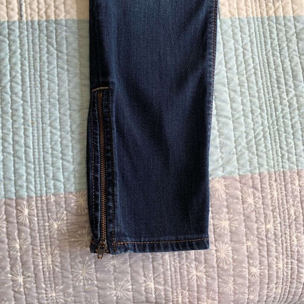Jeans - Picture 3 of 4